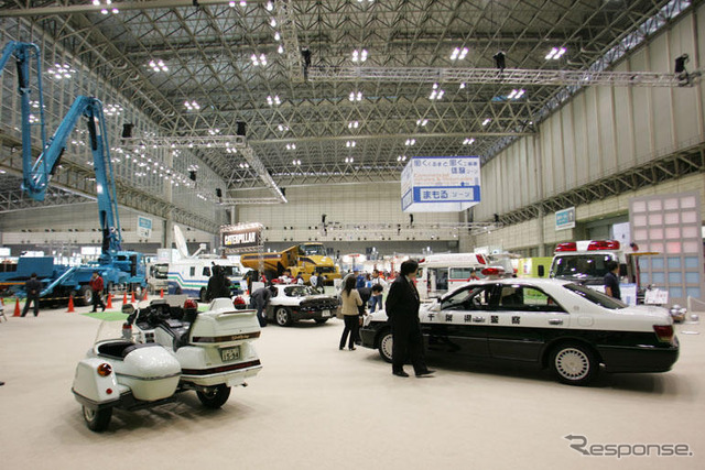 【東京モーターショー05】次回のテーマは“Driving Tomorrow!”