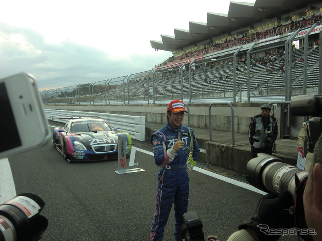 GT500第2レースはレクサスSC430の立川祐路が制した。
