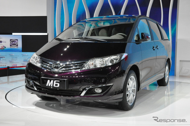 BYD・M6