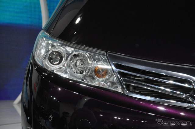 BYD・M6