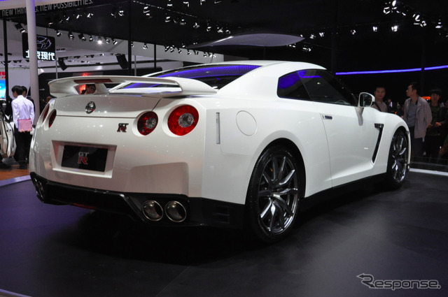 日産・GT-R(広州モーターショー12)