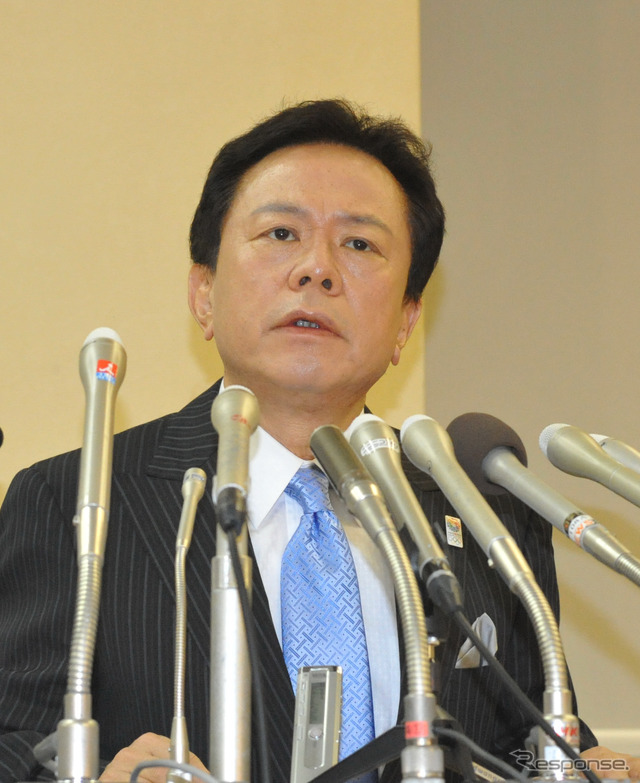出馬表明をする猪瀬直樹東京都副知事（21日・都庁）