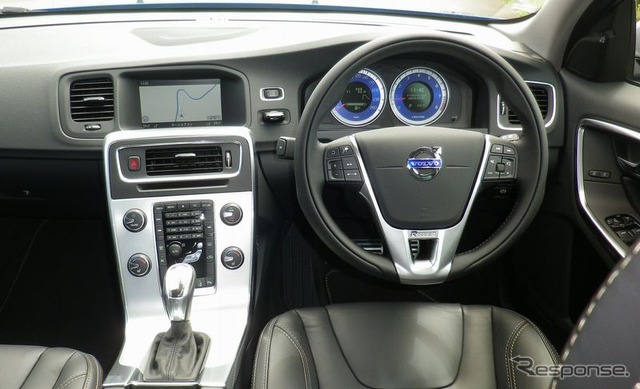 ボルボ V60 T4 Rデザイン