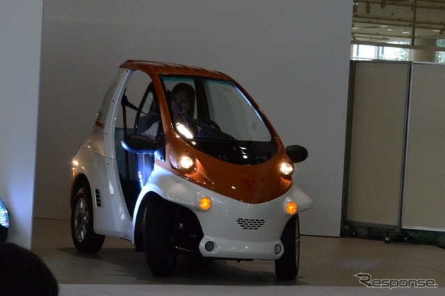 【新聞ウォッチ】走り出す超小型車、制限速度30キロ以下はシートベルト不要