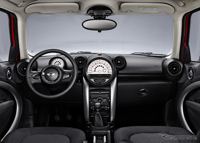 MINI カントリーマン(日本名:MINI クロスオーバー)の2013年モデル