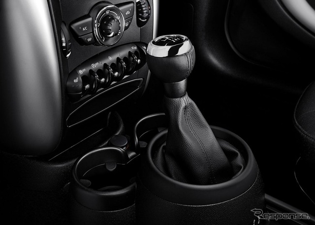 MINI カントリーマン(日本名:MINI クロスオーバー)の2013年モデル