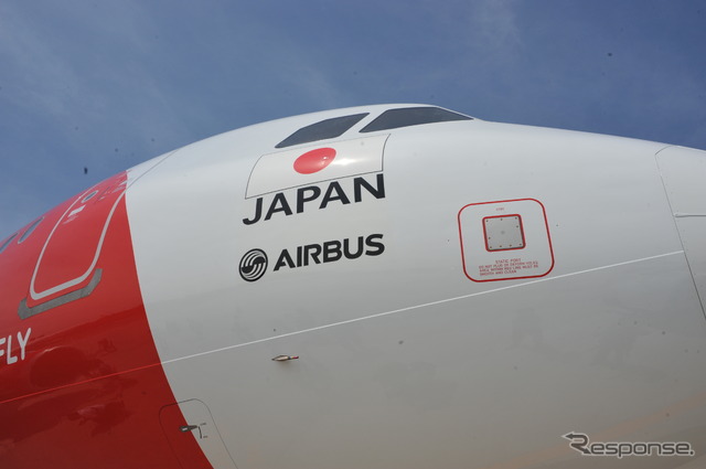エアアジア・ジャパン機体であることを示す唯一の外装の違いが日の丸国旗とJAPANの文字