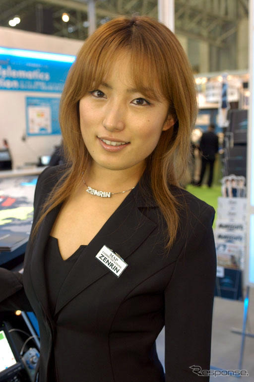 【東京モーターショー04】コンパニオン写真蔵…ちょっと、ちょっと