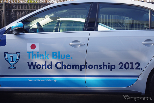 VW ジェッタハイブリッド Think Blue. World Championship 2012仕様