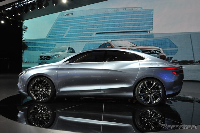 広州汽車 E-jet concept(広州モーターショー12)
