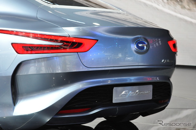 広州汽車 E-jet concept(広州モーターショー12)
