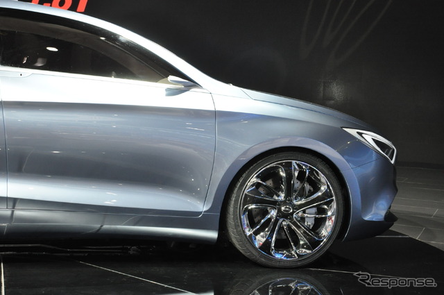広州汽車 E-jet concept(広州モーターショー12)