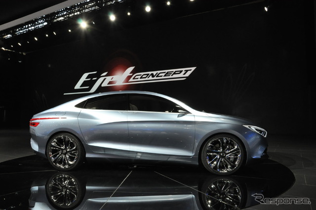 広州汽車 E-jet concept(広州モーターショー12)