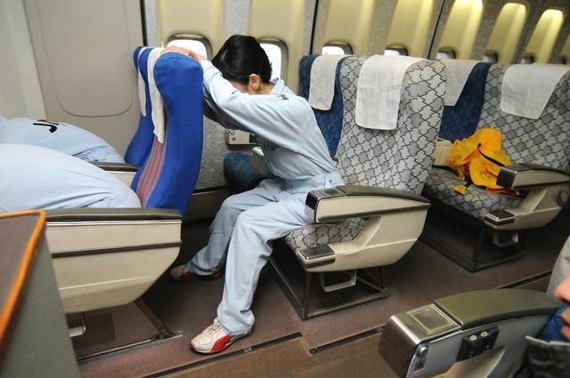 衝撃防止姿勢