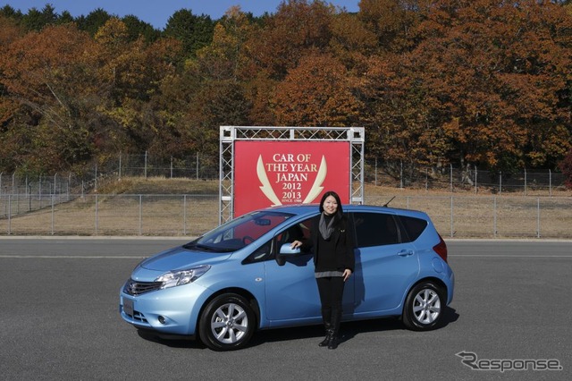 2012-2013 COTY 10ベストカー発表のようす
