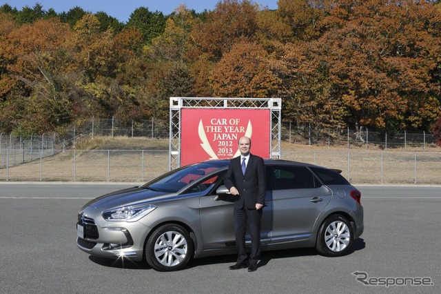 2012-2013 COTY 10ベストカー発表のようす