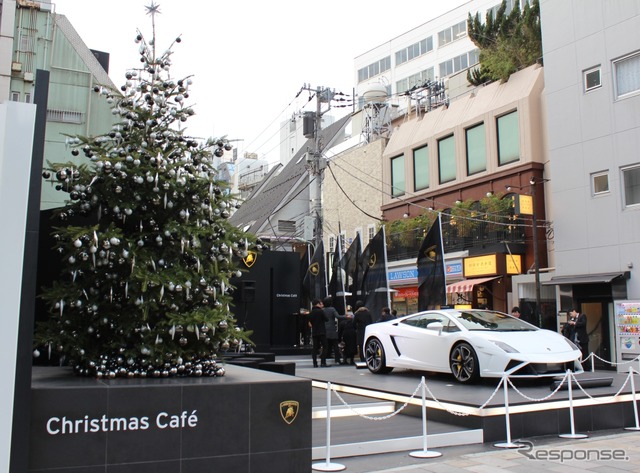 ランボルギーニ”クリスマスカフェ”