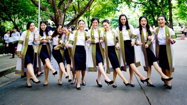 タイの大学新卒者の給与は医師が最高水準!一般事務の5倍以上にも!