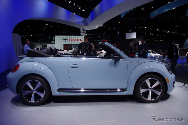 VW ザ・ビートルカブリオレ 60'sエディション(ロサンゼルスモーターショー12)