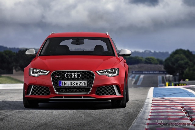 新型アウディ RS6 アバント