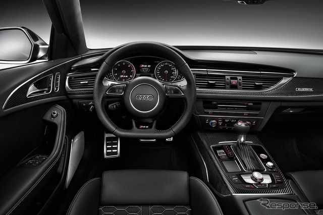 新型アウディ RS6 アバント