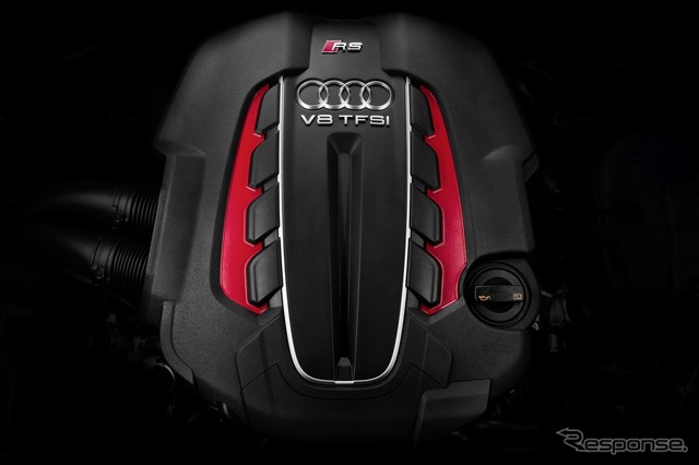 新型アウディ RS6 アバント