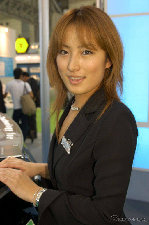 【東京モーターショー04】コンパニオン写真蔵…くあーっ