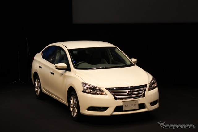 日産・シルフィ