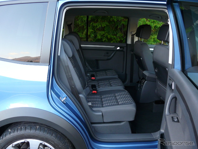 VW クロストゥーラン