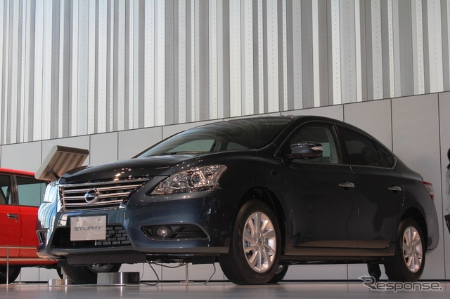 日産・シルフィ
