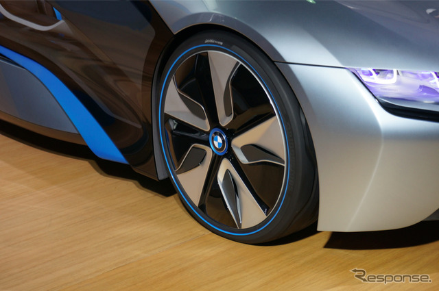 BMW i8