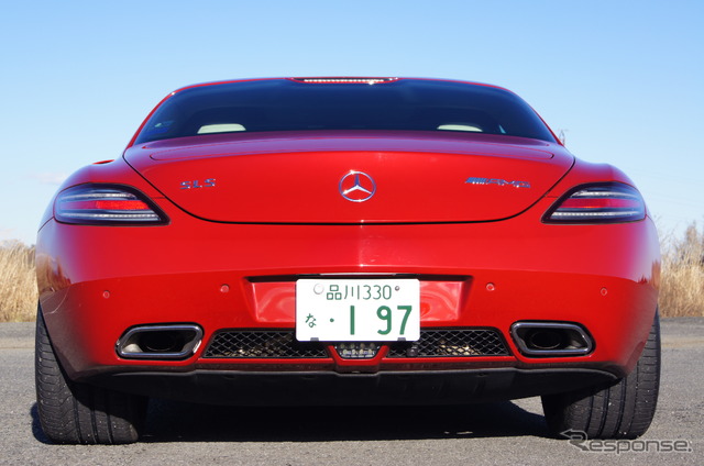 メルセデスベンツ SLS AMG