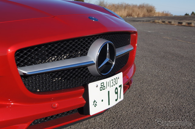 メルセデスベンツ SLS AMG