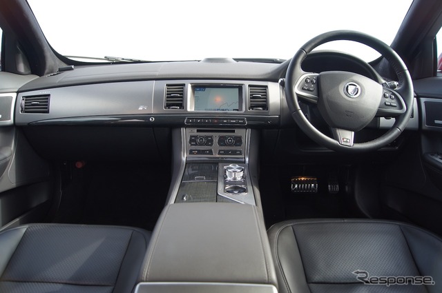 ジャガー XFR(2012年モデル)