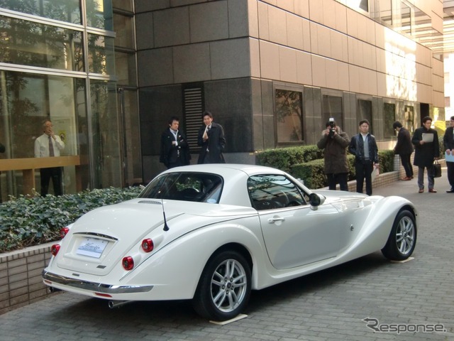 光岡・ヒミコモノクローム
