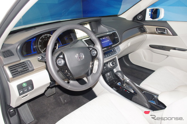 ホンダ アコードPHEV(ロサンゼルスモータショー12)