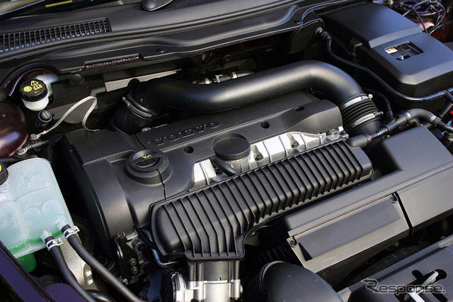 【ボルボ S40/V50 T-5 AWD試乗】その1 電光石火!遊び心をくすぐるAWD