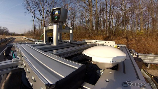 トヨタ自動車がCES13で初公開するレクサスのロボットカー