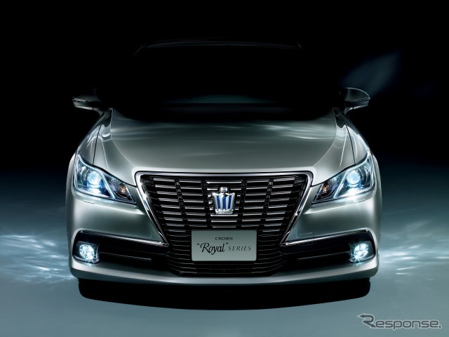 トヨタ・クラウン Hybrid ロイヤルサルーンG