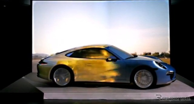 止まっているのに走っているように見える新型ポルシェ911カレラ4S