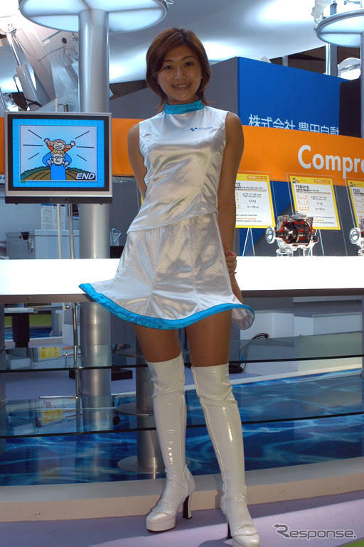 【東京モーターショー04】コンパニオン写真蔵…会心の一撃!!!