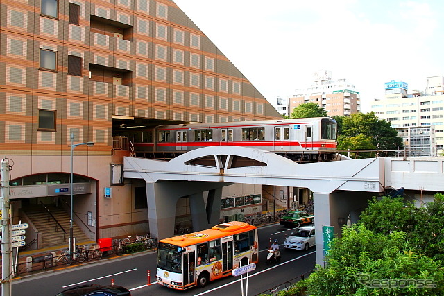 (メトロ)後楽園駅と(都営)春日駅の駅構内もきっぷなしで通過できるように