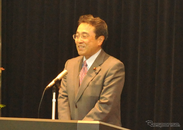 赤澤亮正大臣政務官