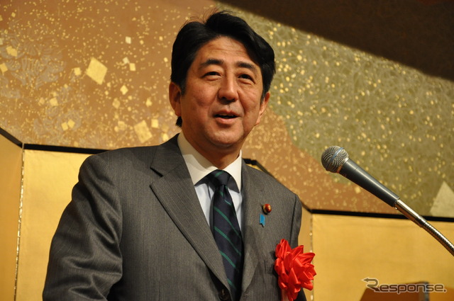 安倍晋三首相