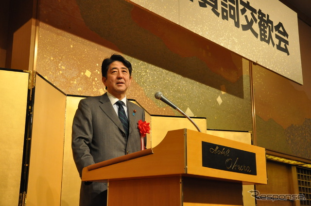 安倍晋三首相