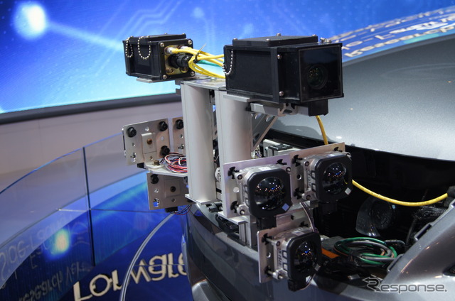 「LEXUS INTEGRATED SAFETY」を搭載したレクサス LS(CES13)