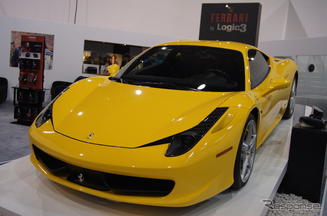 Ferrari by logic3ブース（CES13）