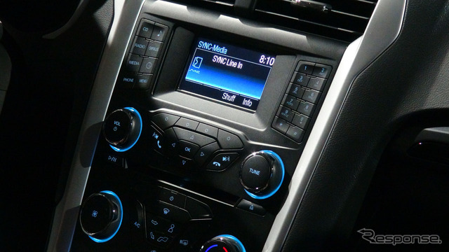 フォード・ヒュージョンに搭載した「SYNC」
