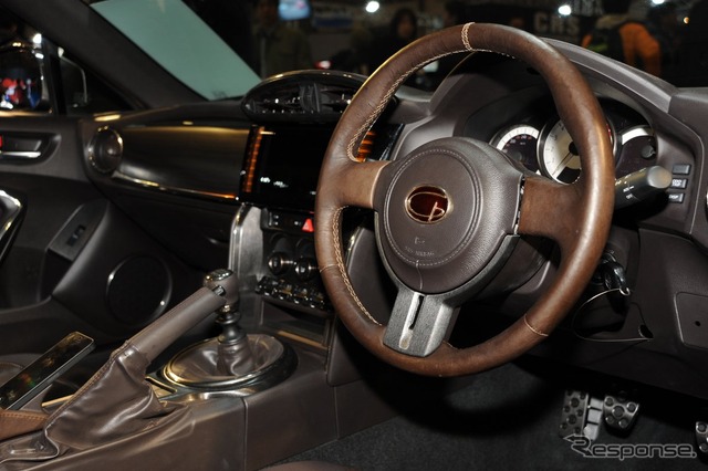 86 × style Cb(東京オートサロン13)