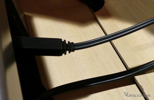 ガーミン製ナビの電源ケーブルにはHDラジオのレシーバーが組み込まれる